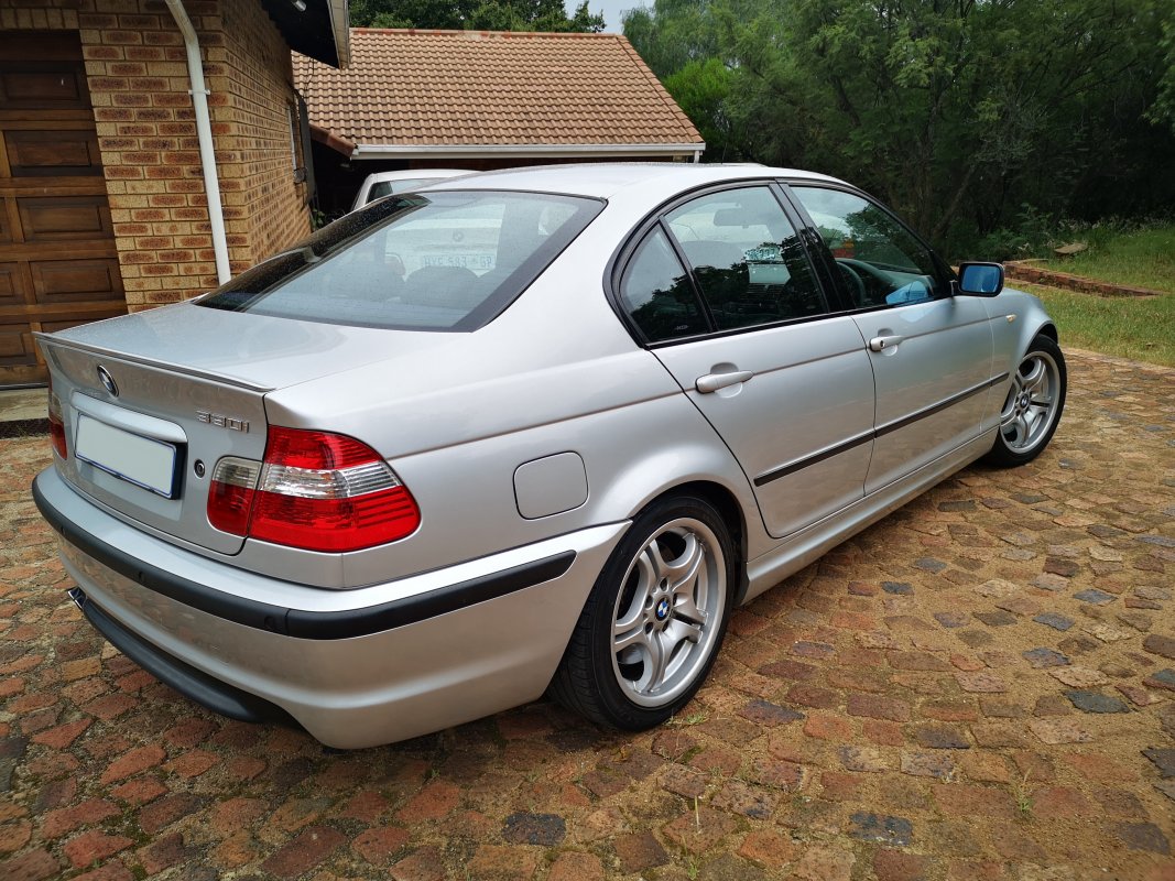 e46 B.jpg