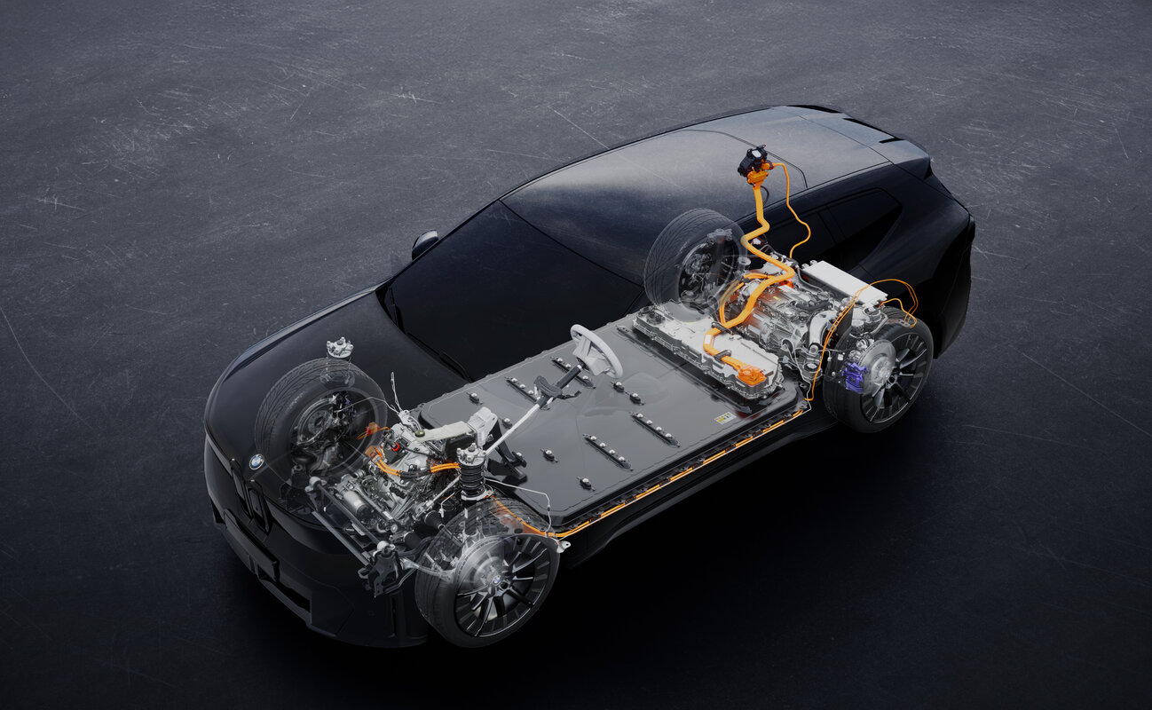 P90615607_highRes_the-new-bmw-ix3-50-x.jpg