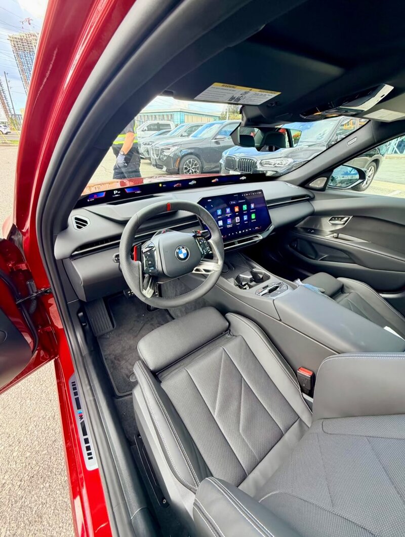 Interior2.jpg