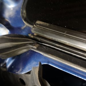 Sealing Strip Edge.jpg
