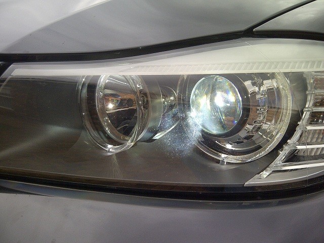 light5_2056659990.jpg