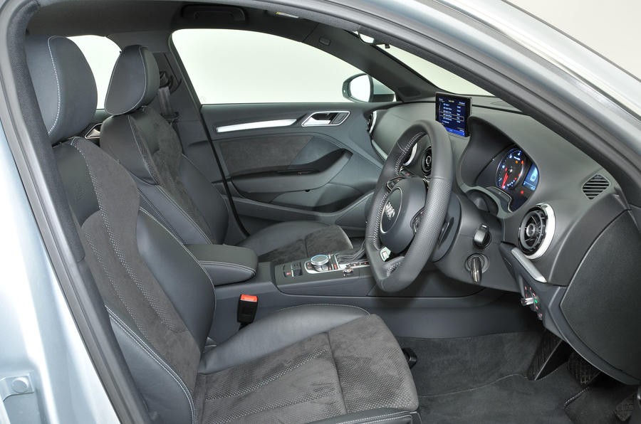 audi-a3-interior_4655479458.jpg
