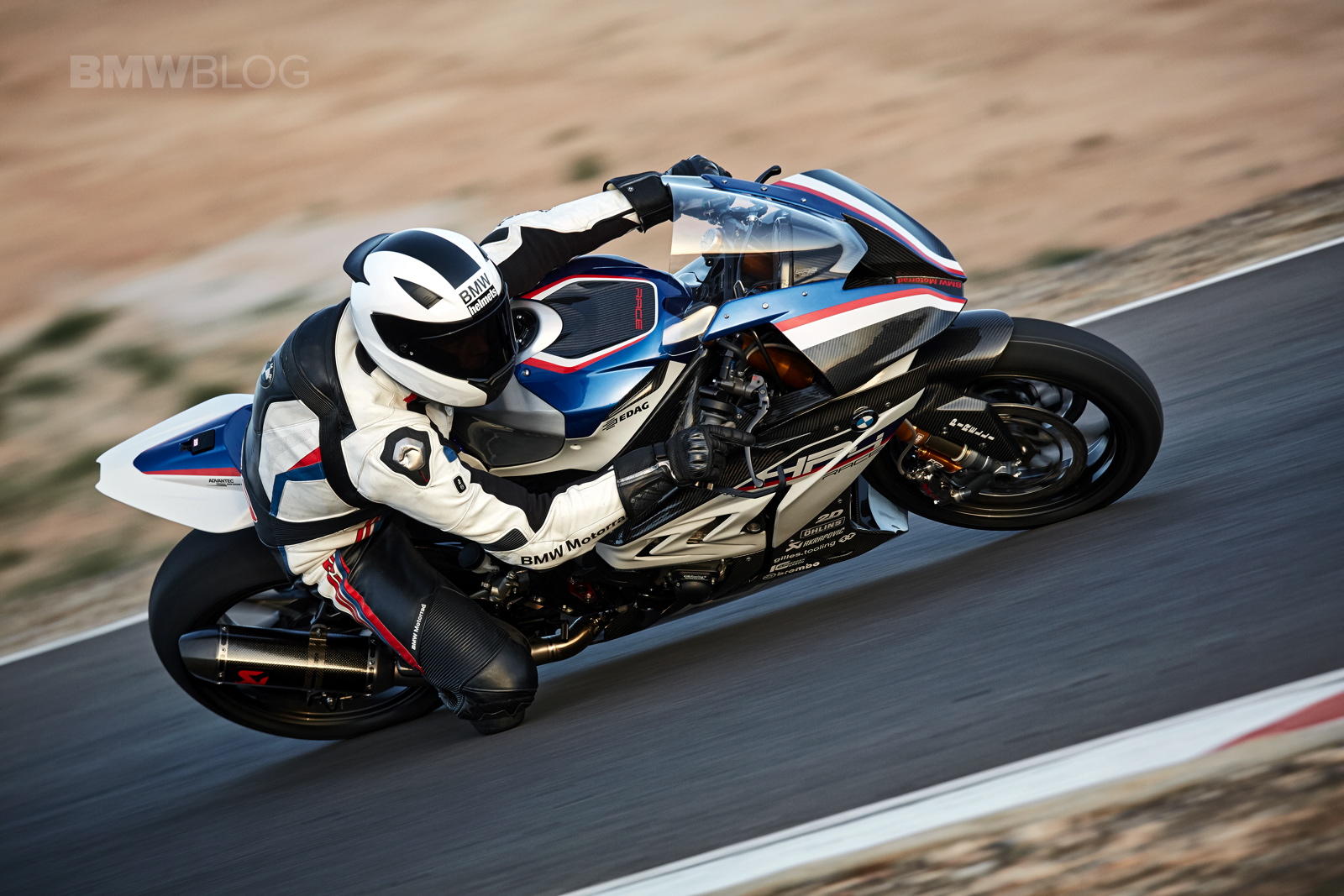 2017-BMW-HP4-01.jpg