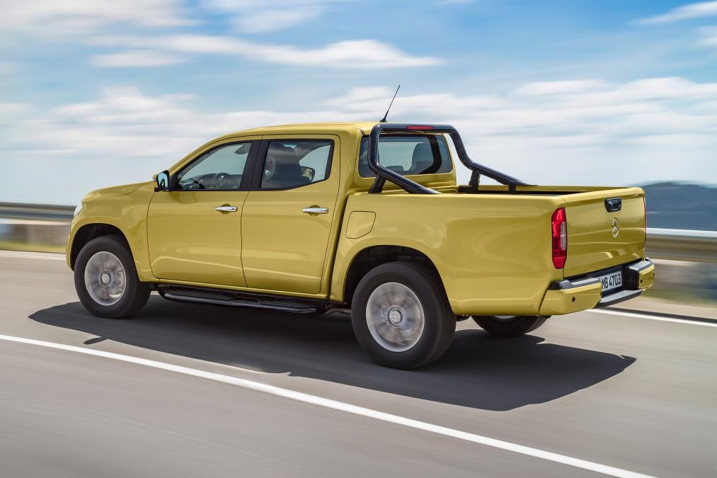 2mercedesxclass_1122713601.jpg