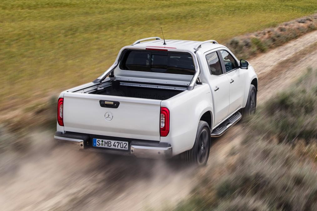 9mercedesxclass_2123530460.jpg