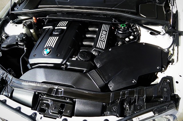 130i engine_6940606818.jpg