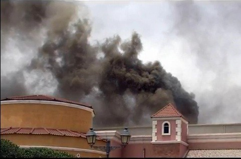 doha-shopping-mall-fire_9229419496.jpg