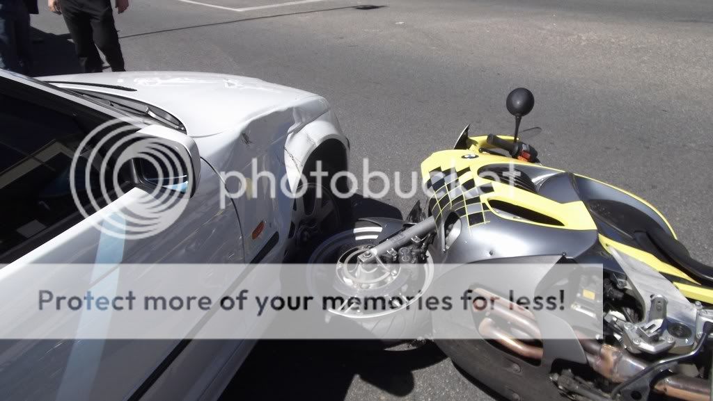 mini-accident009.jpg