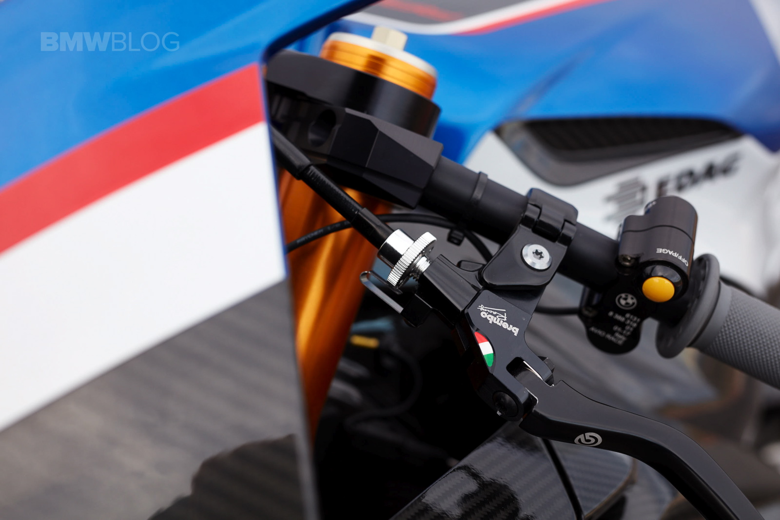 2017-BMW-HP4-20.jpg