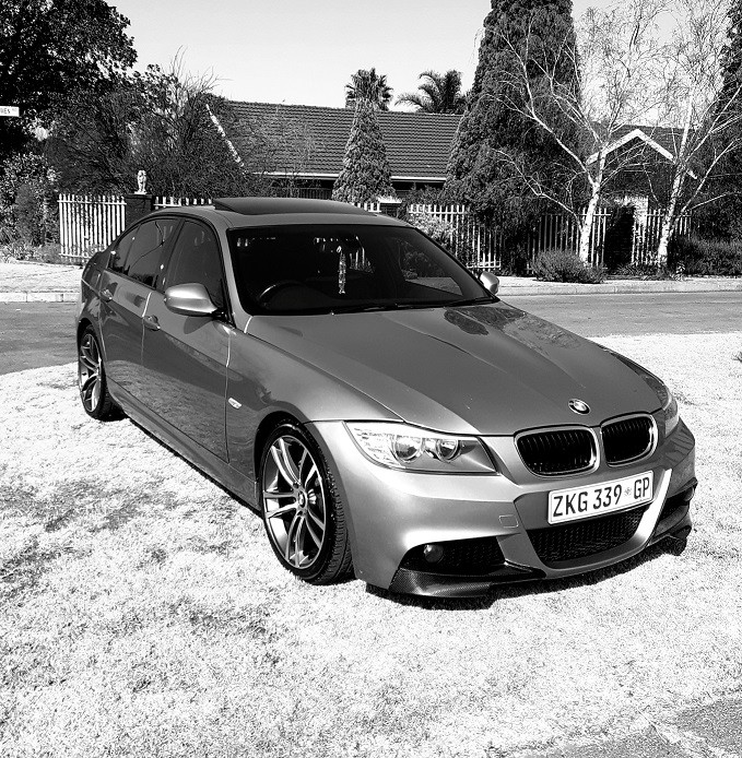 bmw greyscale_3565901746.jpg