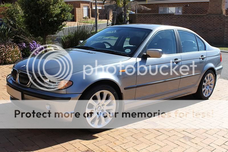 320i_Mudflaps_02.jpg