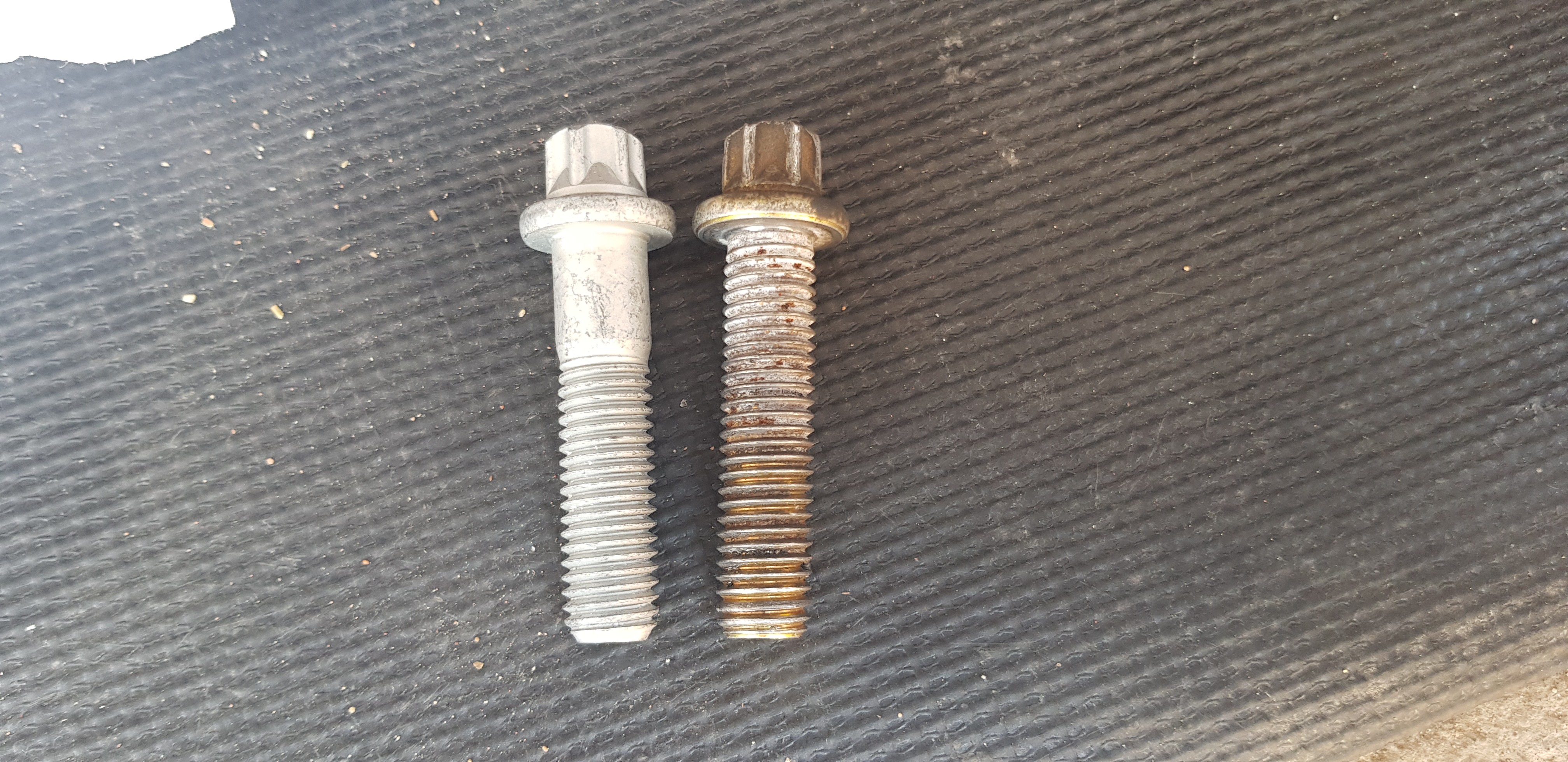 diff bolts compare_7807517941.jpg